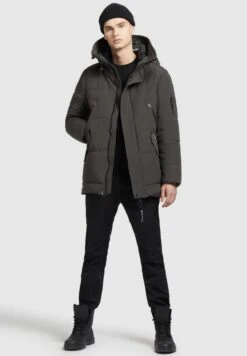 Khujo -Khujo 7a05ef1439ab477aa307e0ae2dd88188